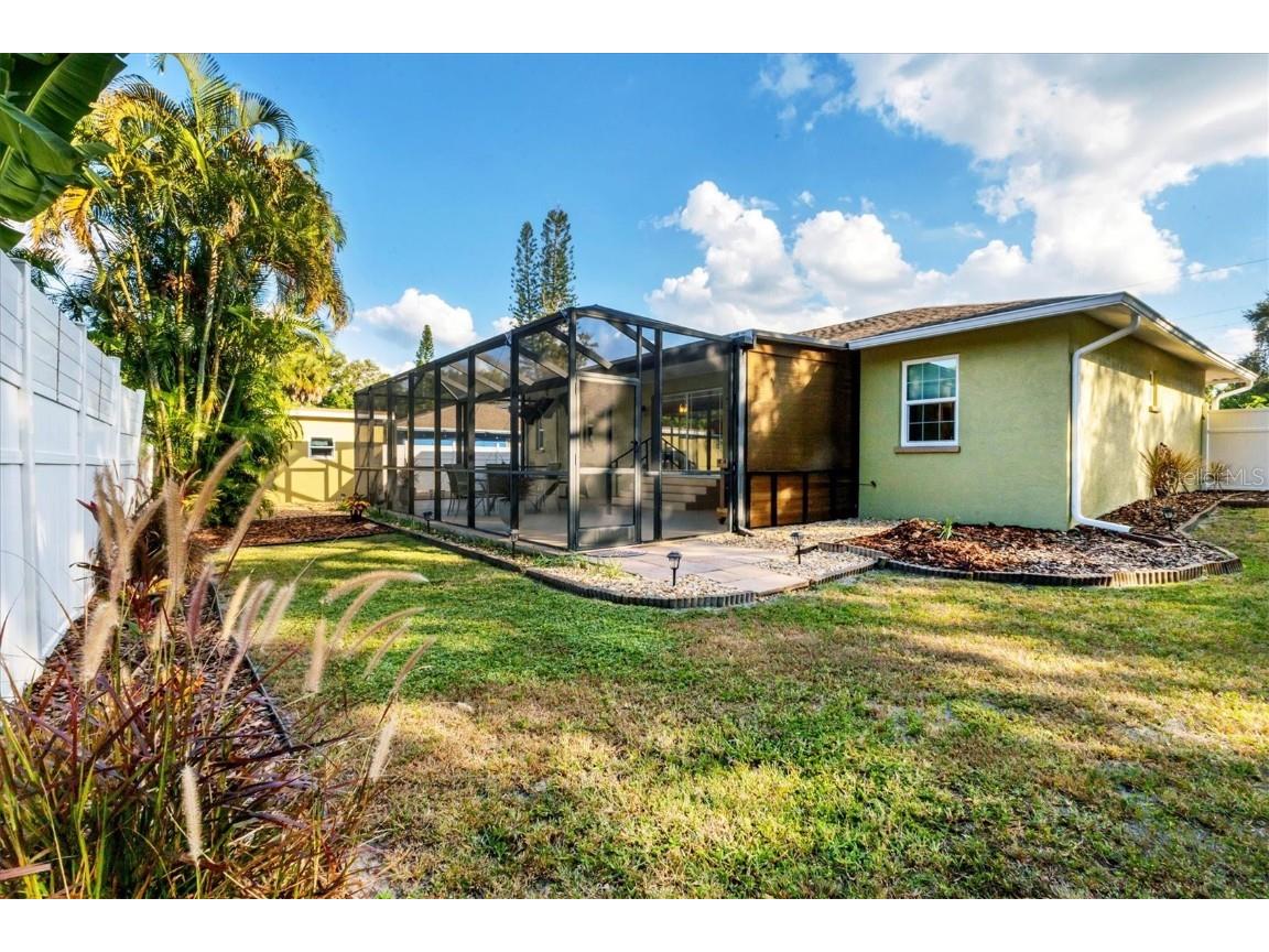 1275 42nd Street Sarasota FL 34234 A4670391 image34