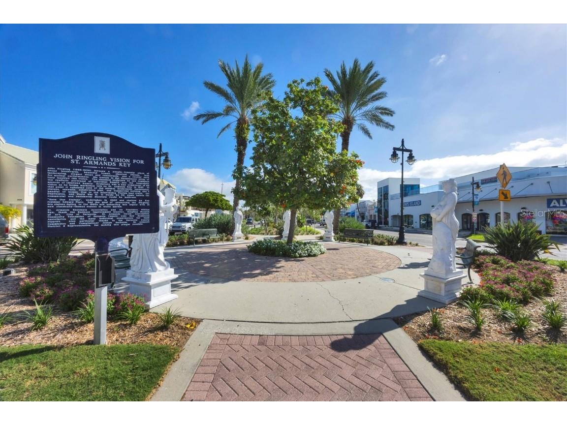 1275 42nd Street Sarasota FL 34234 A4670391 image48