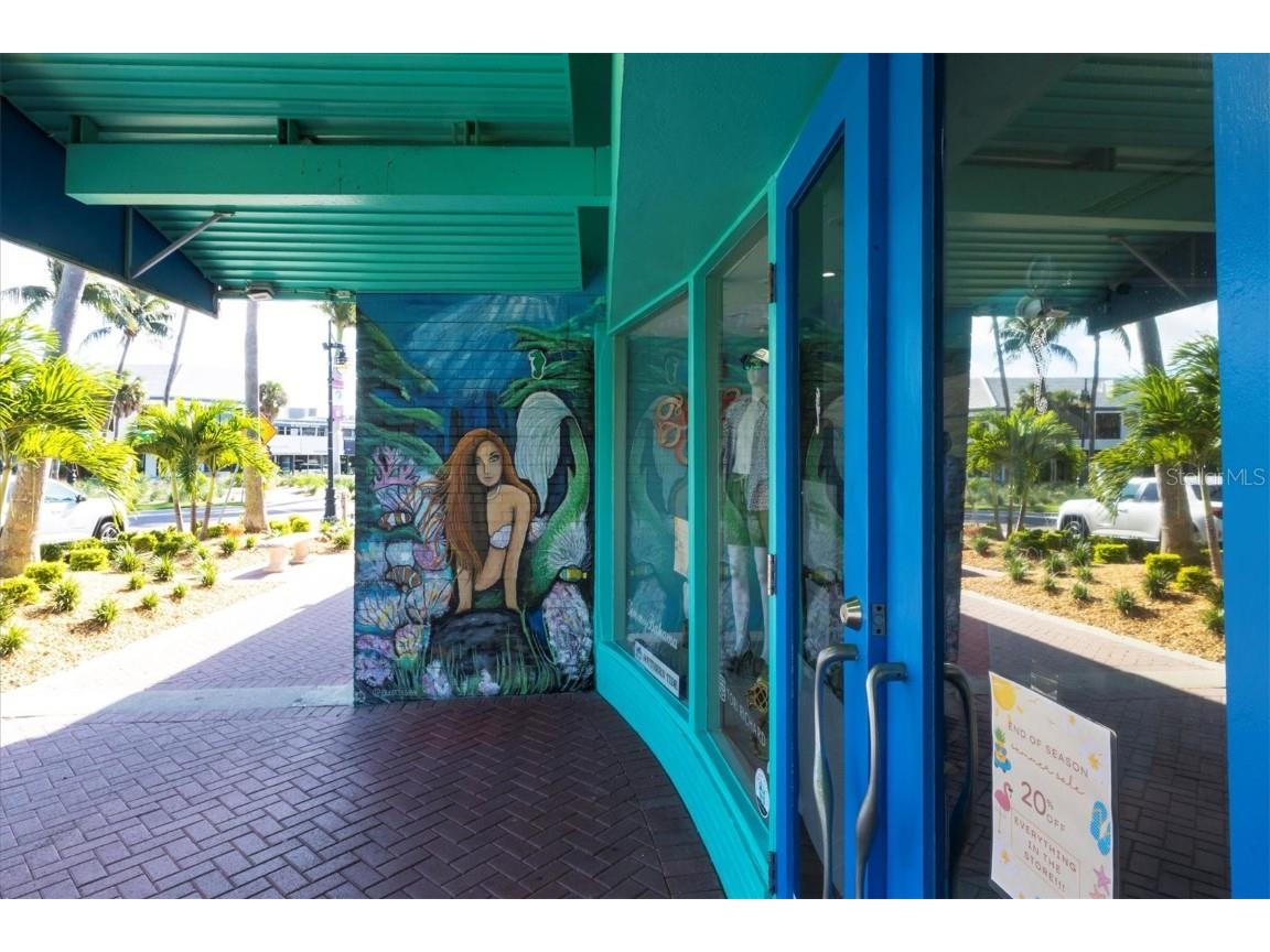 1275 42nd Street Sarasota FL 34234 A4670391 image62