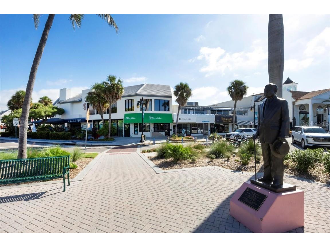 1275 42nd Street Sarasota FL 34234 A4670391 image63