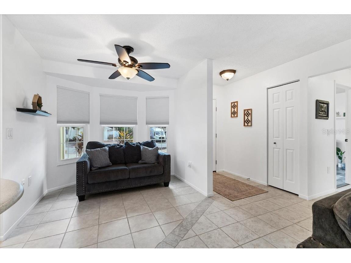 1275 42nd Street Sarasota FL 34234 A4670391 image8