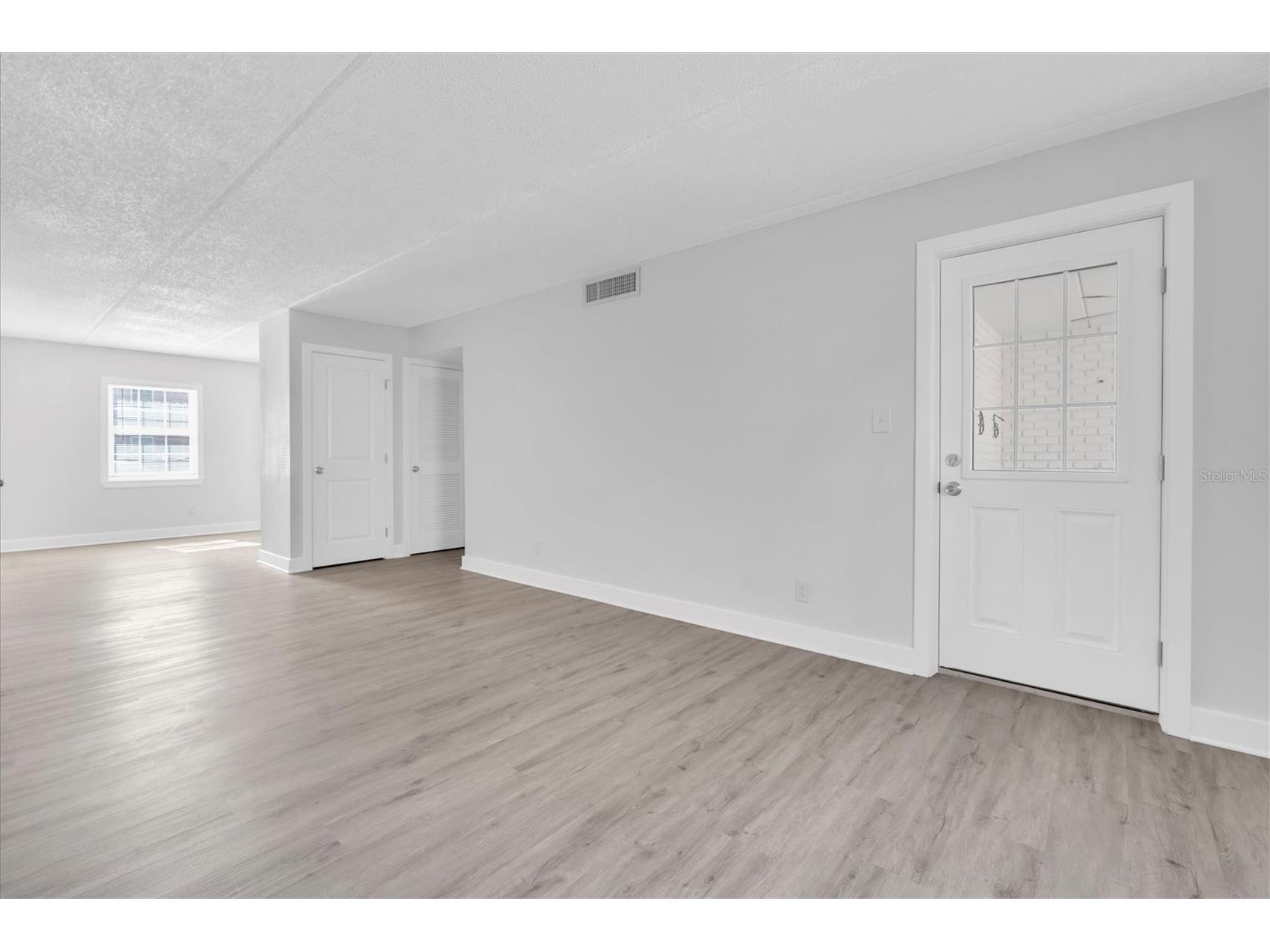 1275 85th Avenue N #A Saint Petersburg FL 33702 TB8465041 image4