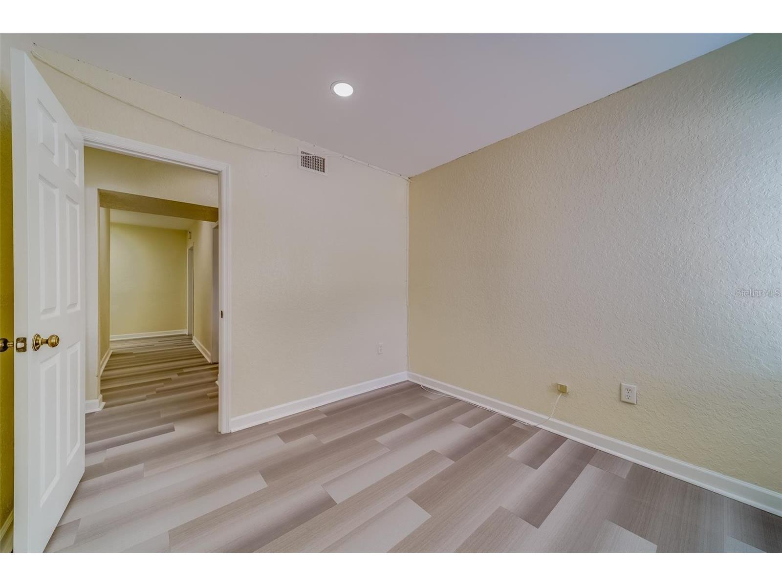 1275 Cleveland Street Clearwater FL 33755 TB8421250 image36