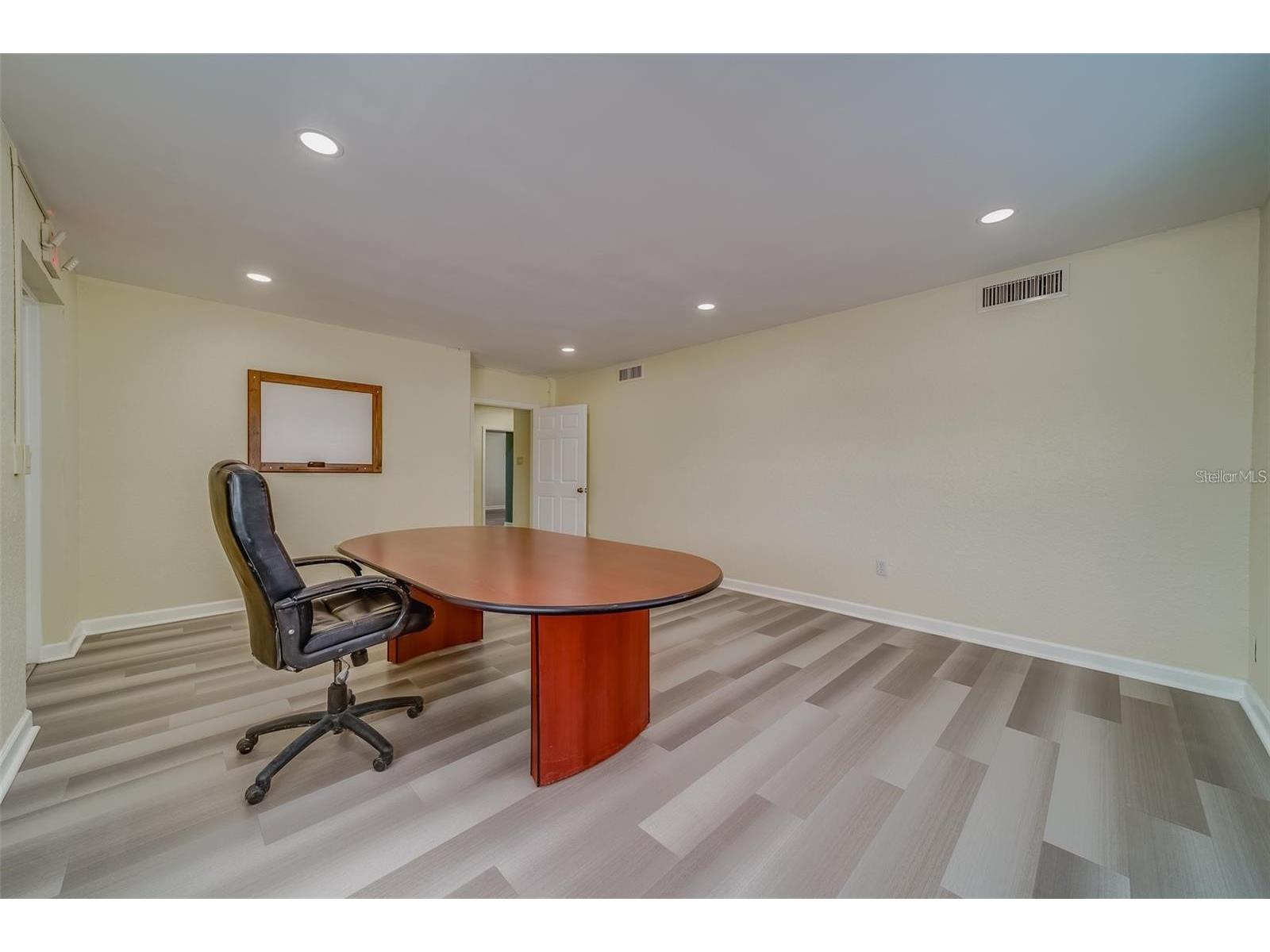 1275 Cleveland Street Clearwater FL 33755 TB8421250 image40