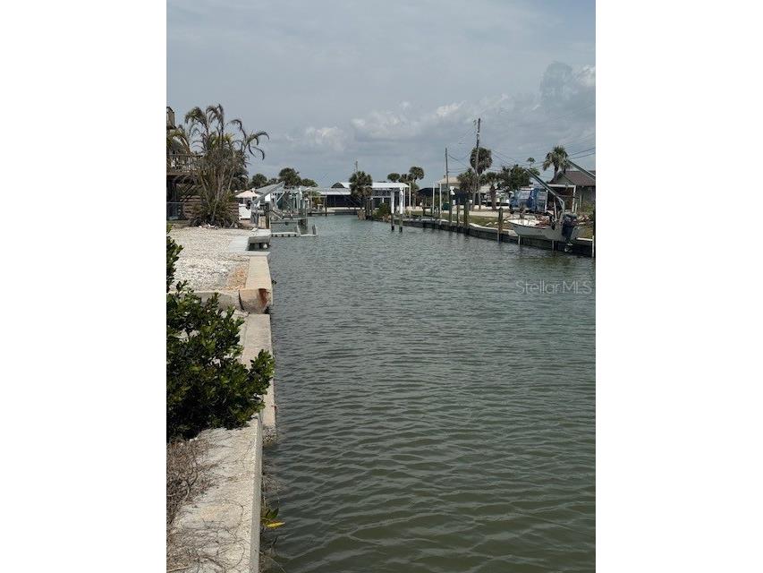 1275 Holiday Drive Englewood FL 34223 O6385822 image1