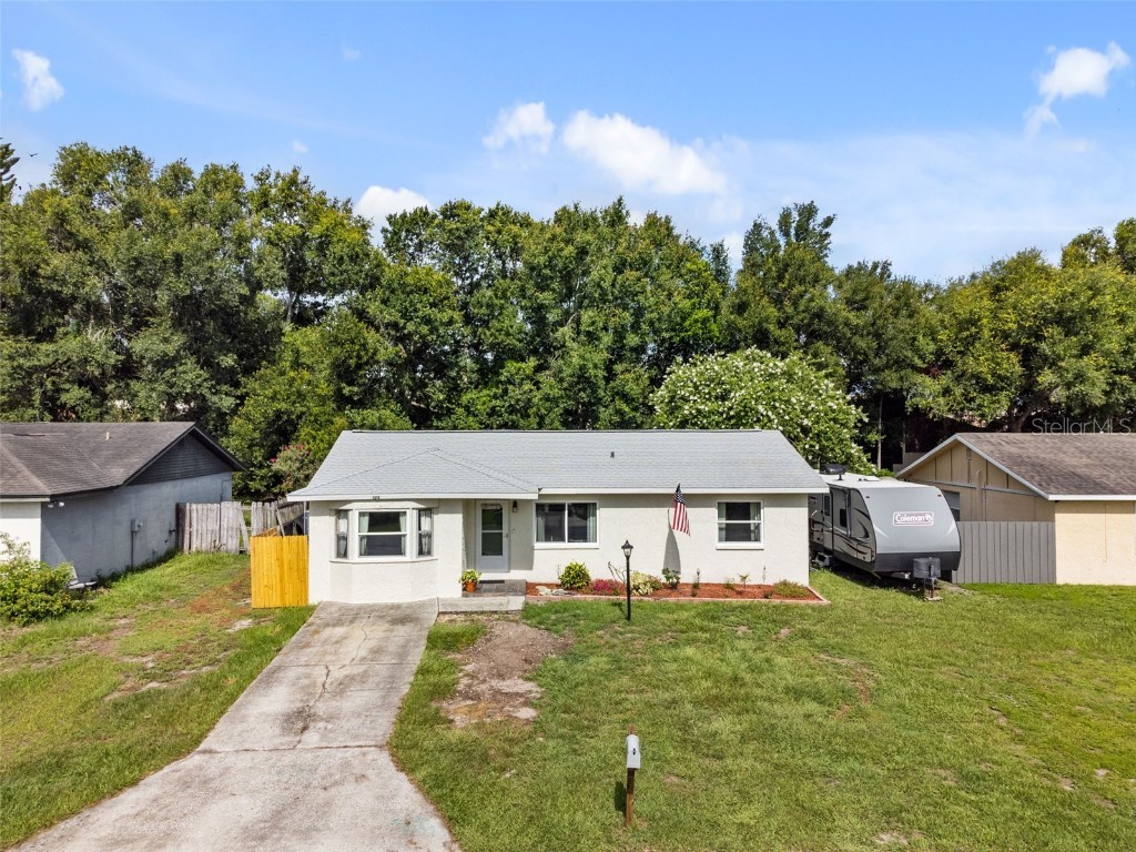 1275 Honeytree Lane W Lakeland FL 33801 P4926466 image1