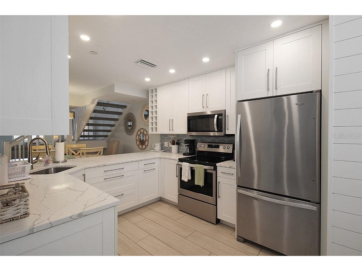 1275 Siesta Bayside Drive #1275-B Sarasota FL 34242 A4605024 image8