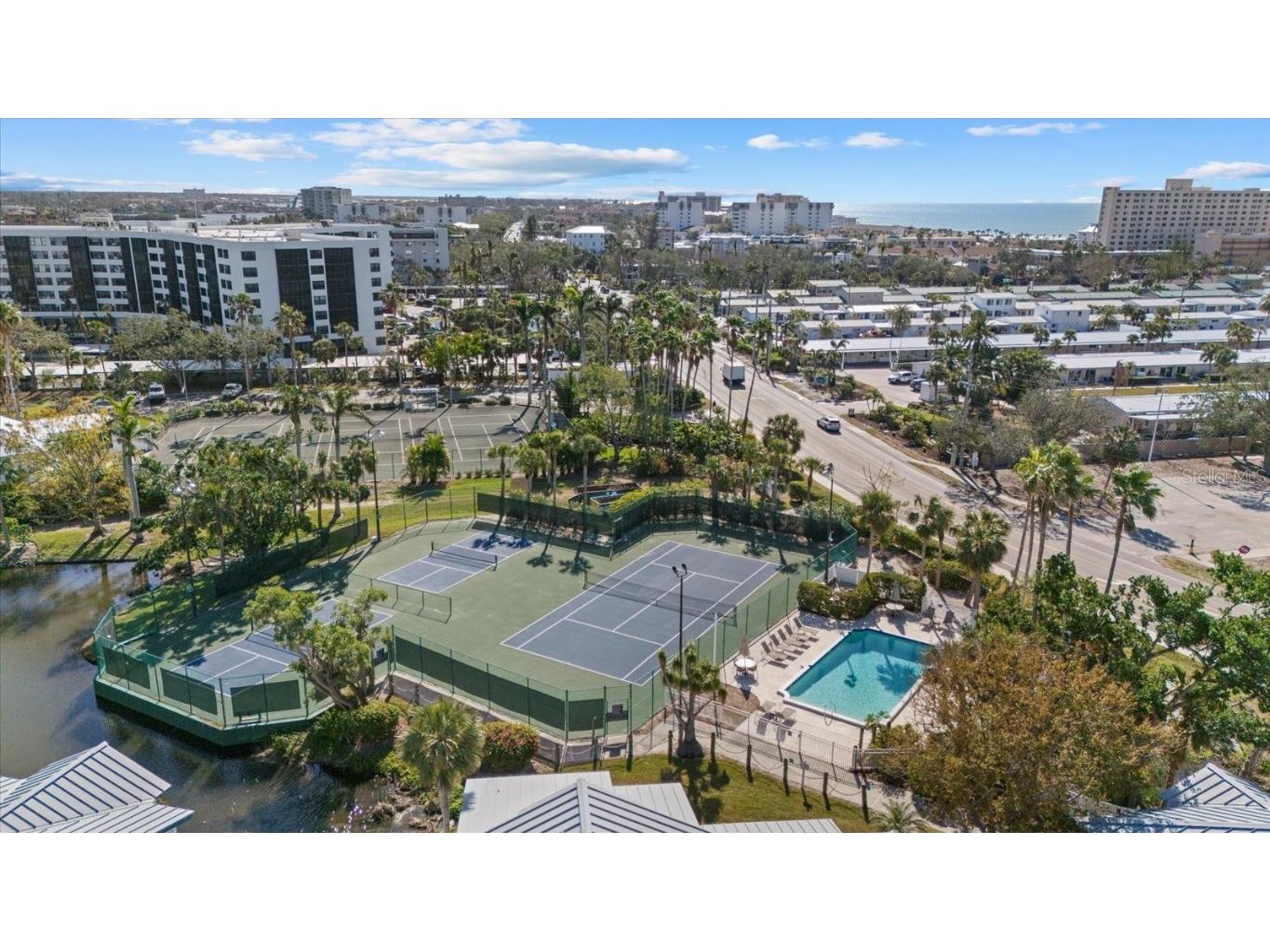 1275 Siesta Bayside Drive #1275 Sarasota FL 34242 A4636765 image45