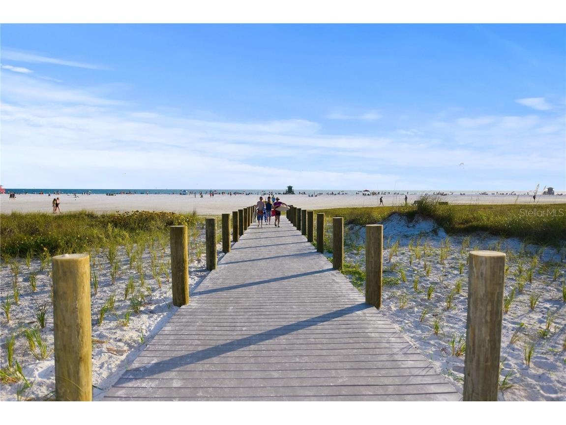 1275 Siesta Bayside Drive #1275 Sarasota FL 34242 A4636765 image56