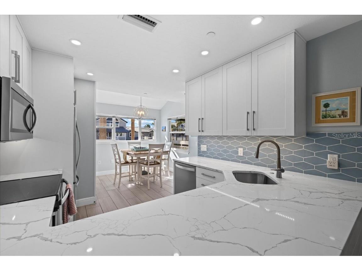 1275 Siesta Bayside Drive #1275 Sarasota FL 34242 A4636765 image7