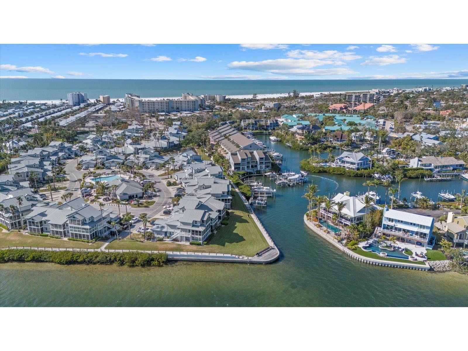 1275 Siesta Bayside Drive #1275 Sarasota FL 34242 A4684885 image40