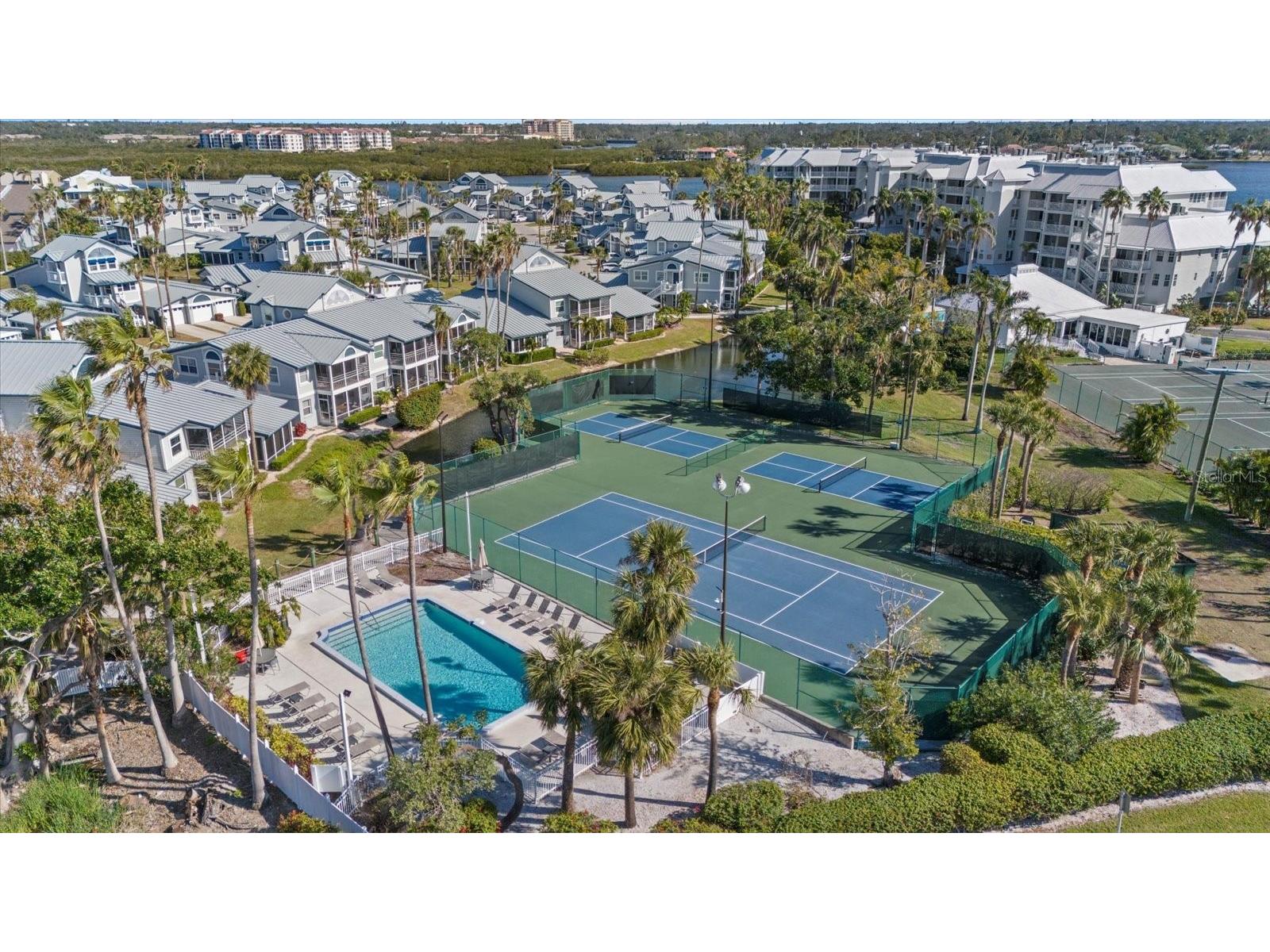 1275 Siesta Bayside Drive #1275 Sarasota FL 34242 A4684885 image46