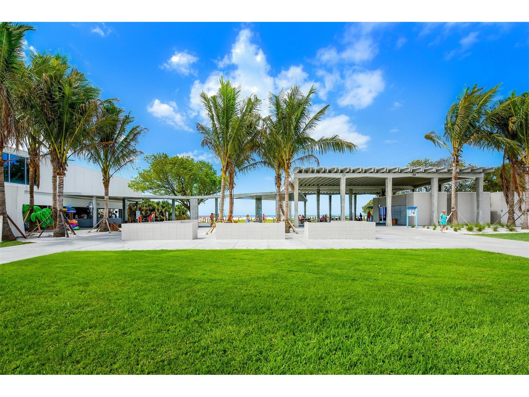 1275 Siesta Bayside Drive #1275 Sarasota FL 34242 A4684885 image55