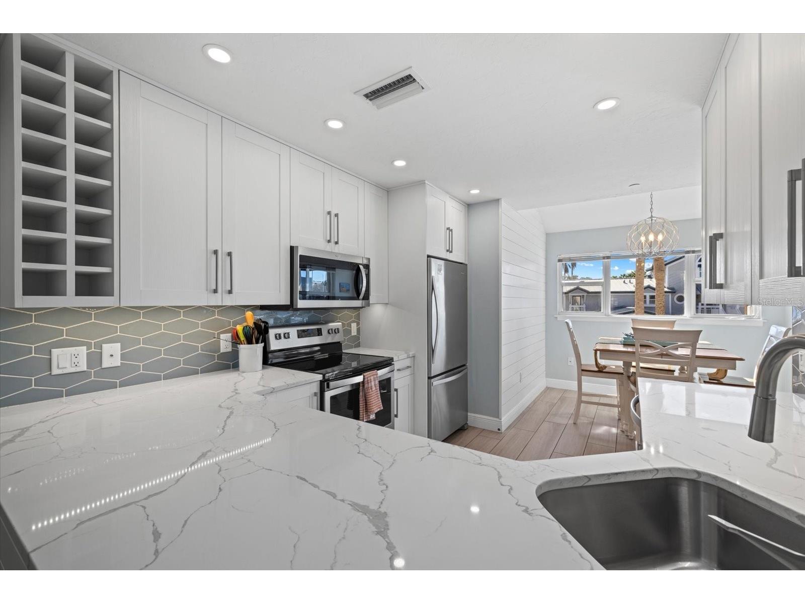 1275 Siesta Bayside Drive #1275 Sarasota FL 34242 A4684885 image6
