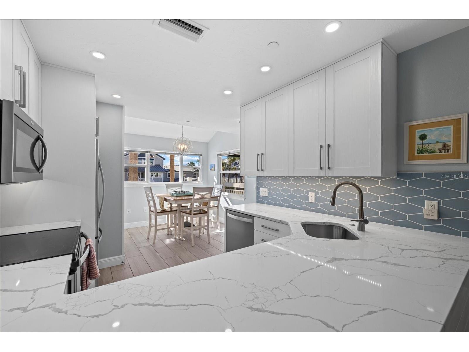 1275 Siesta Bayside Drive #1275 Sarasota FL 34242 A4684885 image7