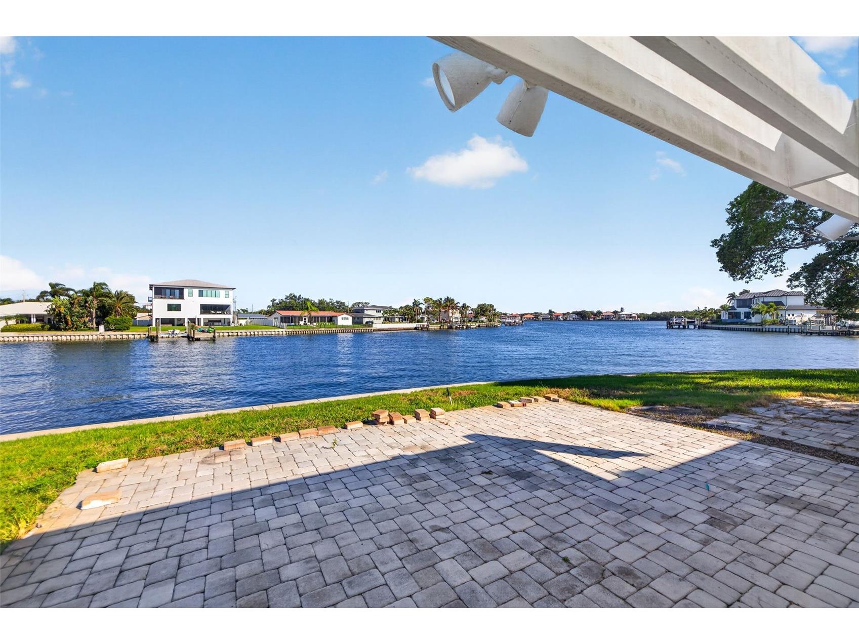 1276 37th Avenue NE Saint Petersburg FL 33704 TB8510082 image20