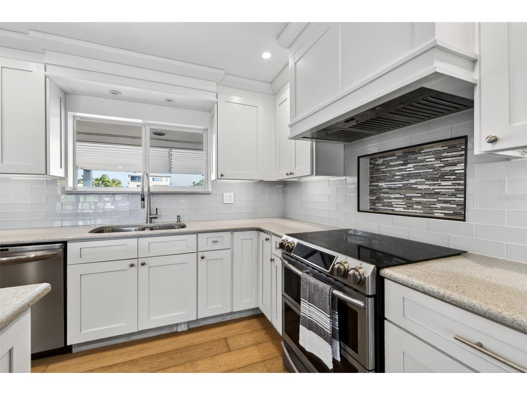 1276 37th Avenue NE Saint Petersburg FL 33704 TB8510082 image9