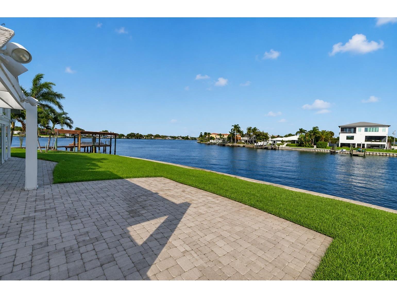 1276 37th Avenue NE Saint Petersburg FL 33704 TB8510084 image22