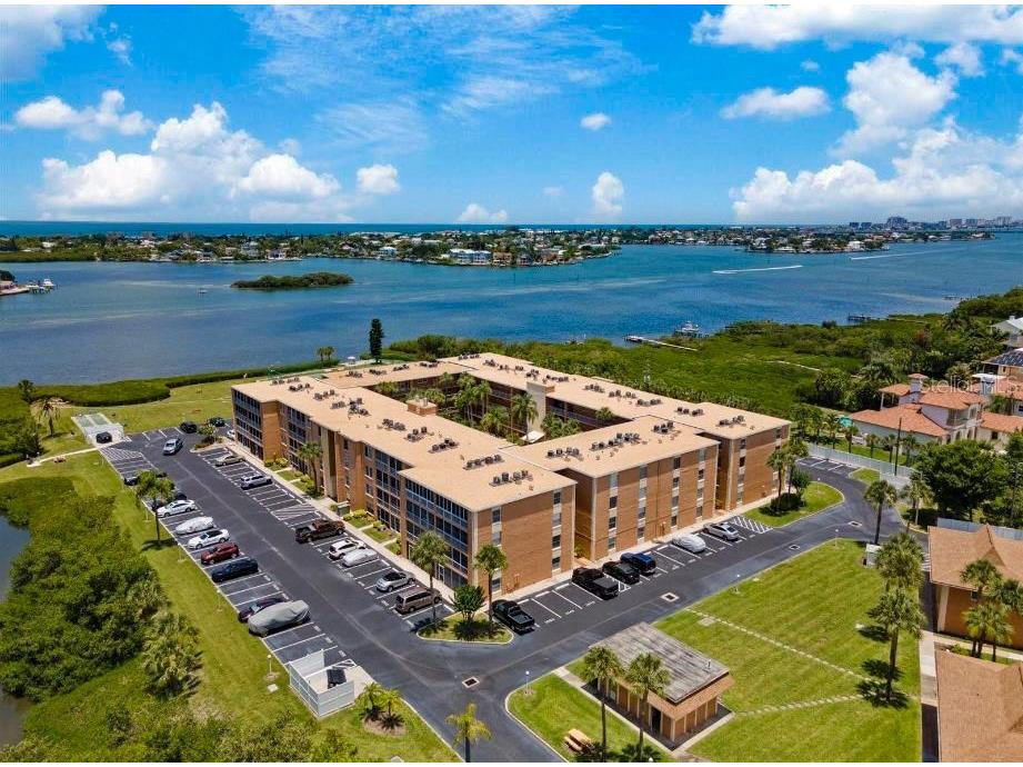 12760 Indian Rocks Road #1031 FURNISHED Largo FL 33774 U8200583 image1
