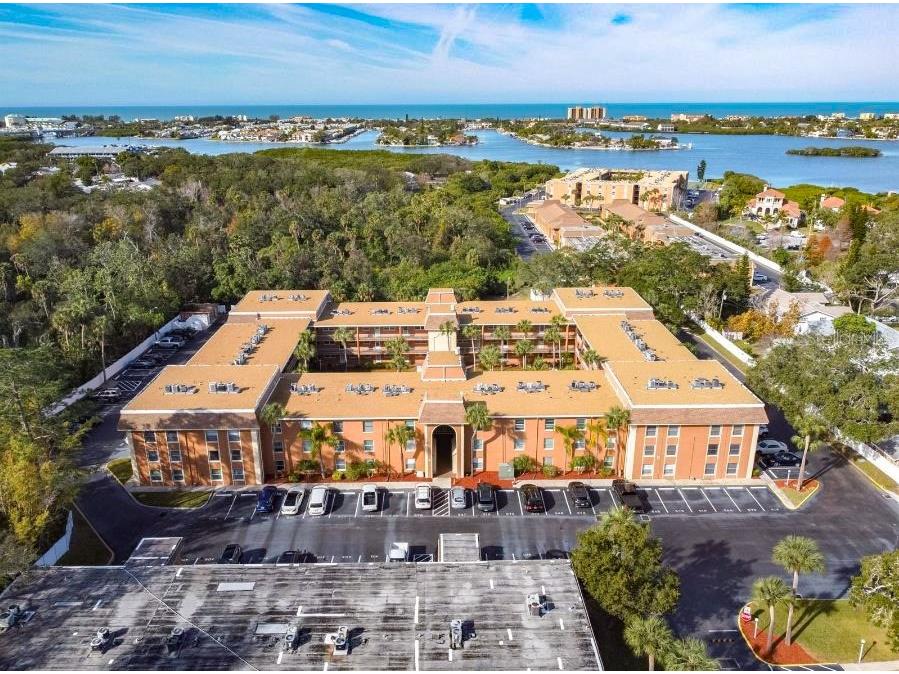 12760 Indian Rocks Road #570 FURNISHED Largo FL 33774 U8191309 image1