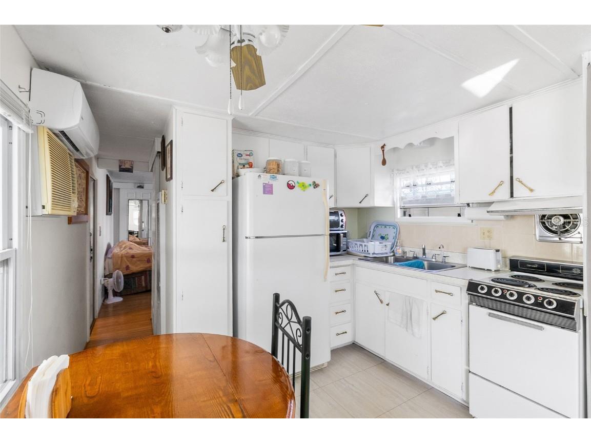 12766 Seminole Boulevard #10 Largo FL 33778 TB8450033 image10