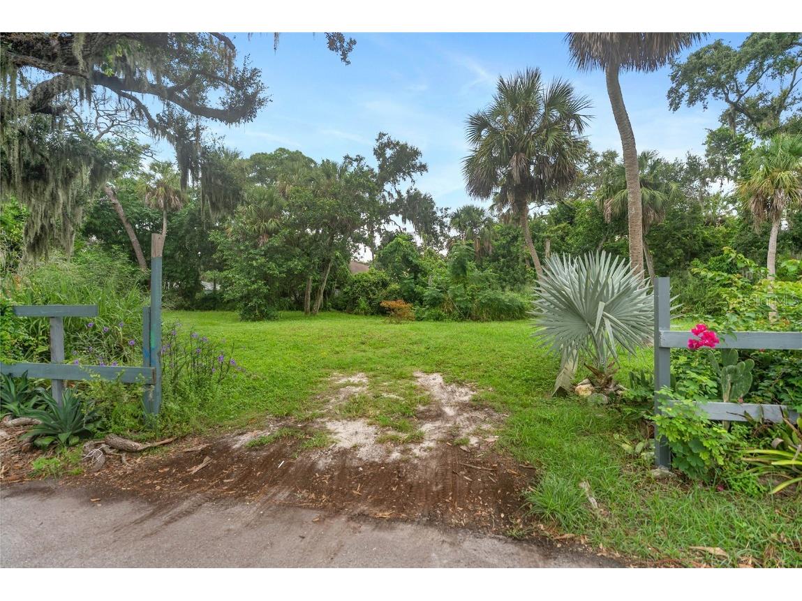 1277 43rd Street Sarasota FL 34234 A4664805 image2