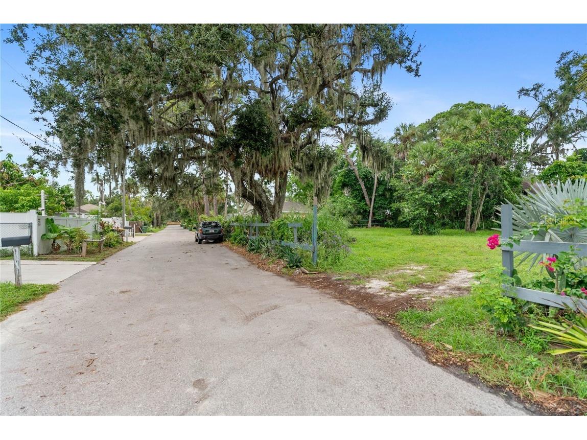 1277 43rd Street Sarasota FL 34234 A4664805 image3