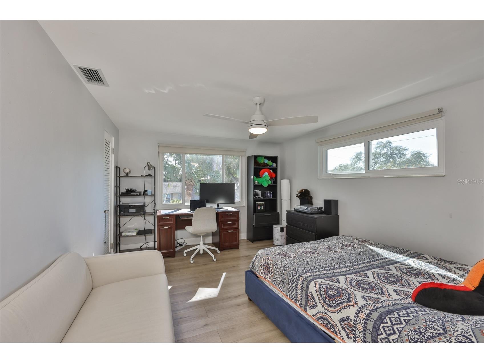 1279 86th Avenue N Saint Petersburg FL 33702 TB8461904 image24