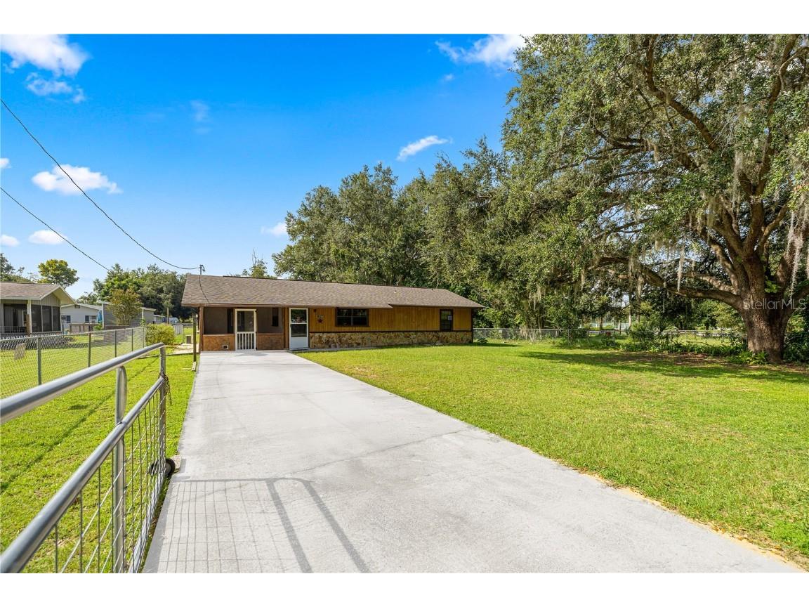 12798 SE 122nd Place Ocklawaha FL 32179 OM709387 image2