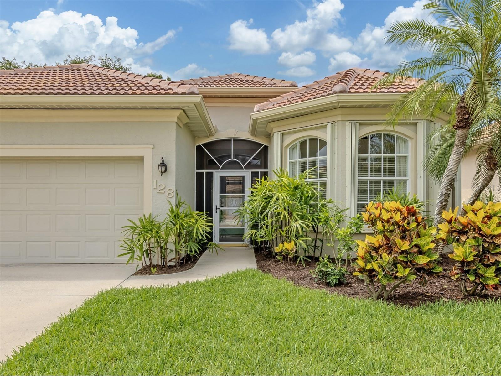 128 Amora Avenue Venice FL 34285 N6144437 image1