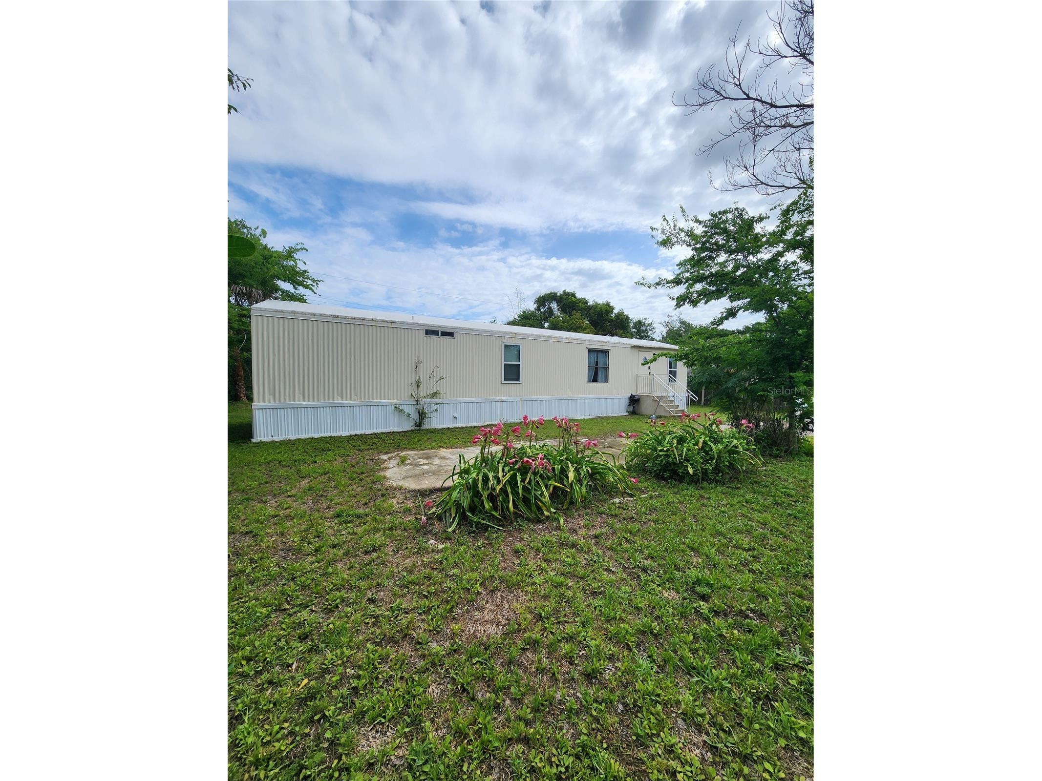 128 Center Street Oak Hill FL 32759 NS1088404 image1