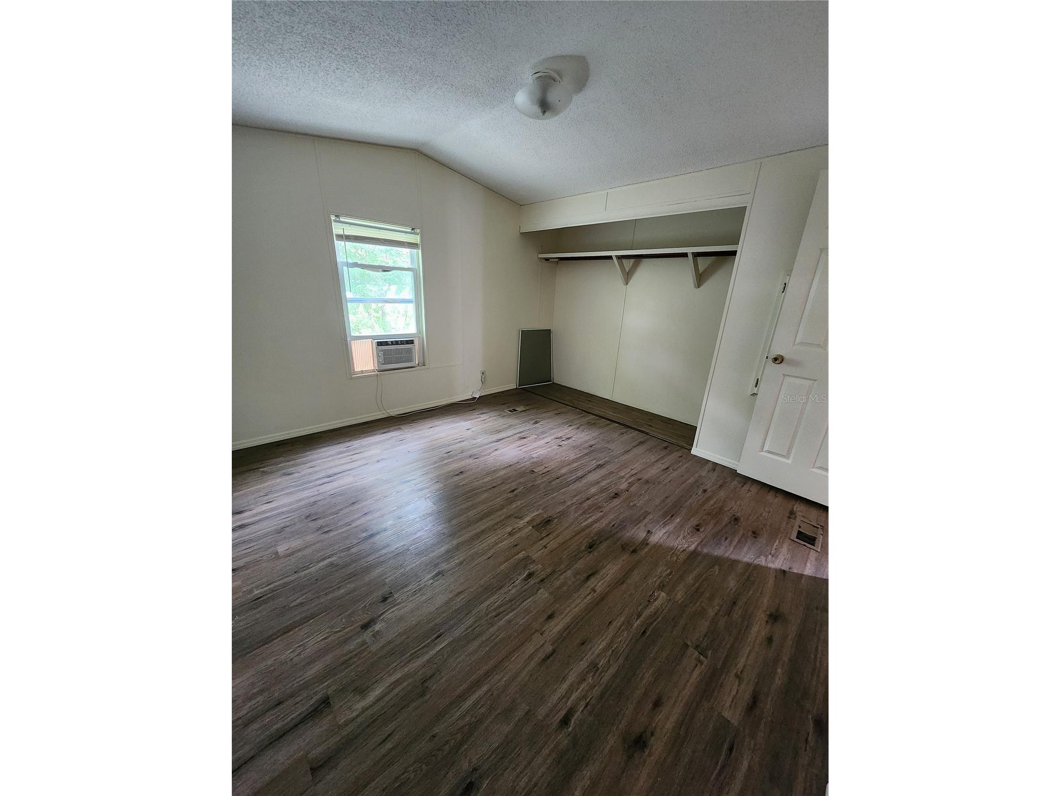 128 Center Street Oak Hill FL 32759 NS1088404 image4