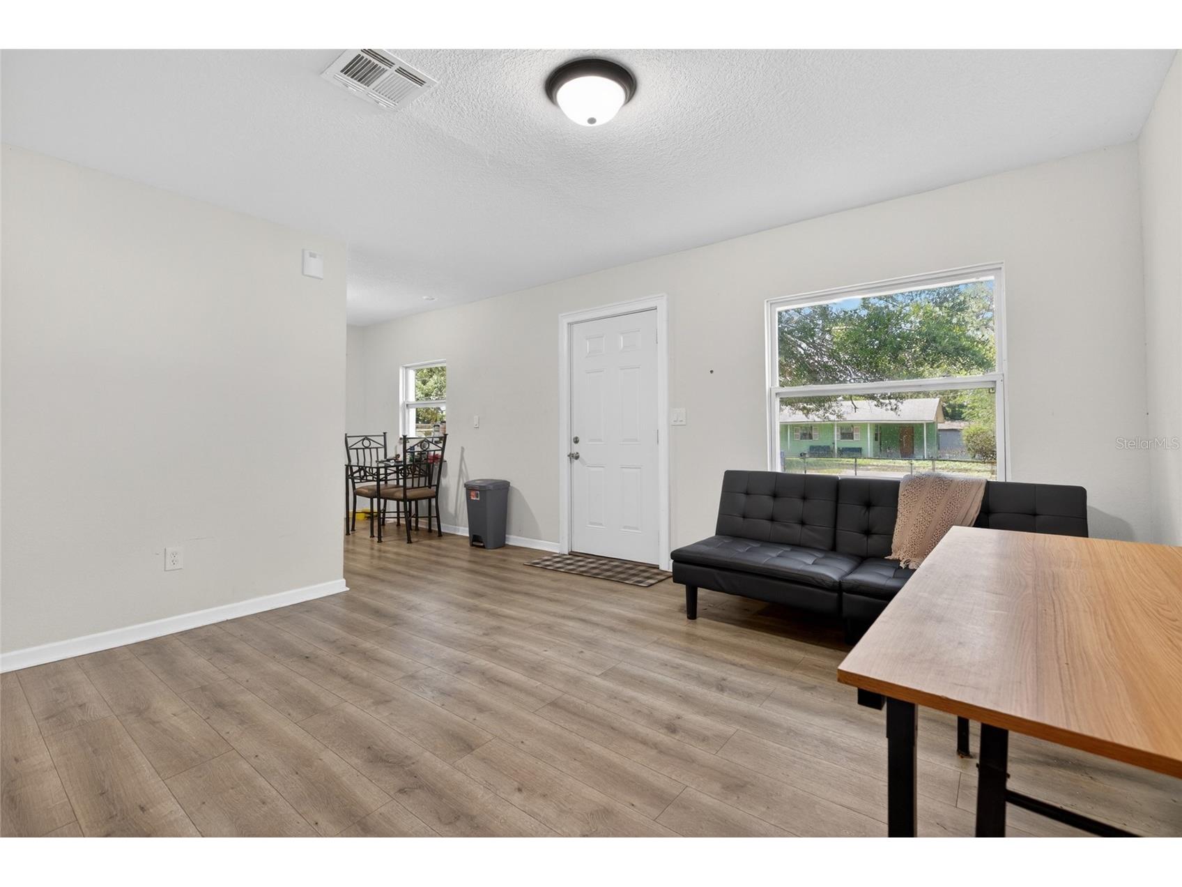 128 E 145th Avenue Tampa FL 33613 TB8512503 image4