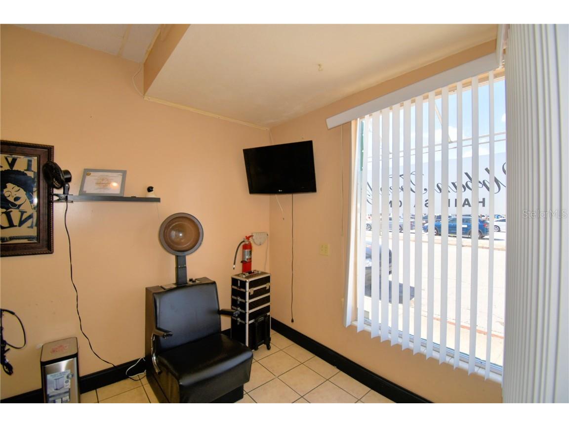 128 E Orange Avenue Lake Wales FL 33853 O6330839 image4