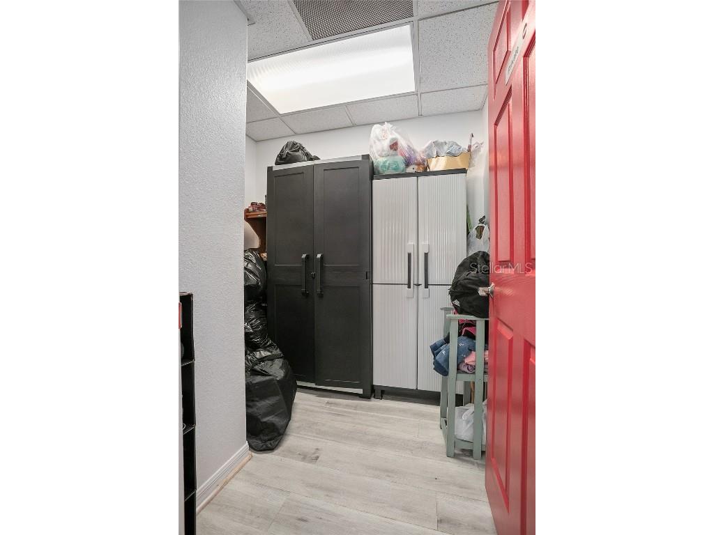 128 E Rich Avenue Deland FL 32724 V4946191 image24