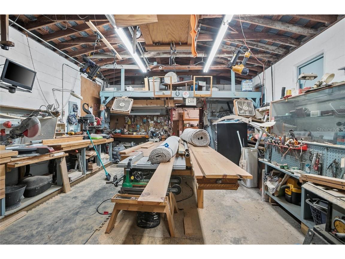 128 E Rich Avenue Deland FL 32724 V4946191 image25