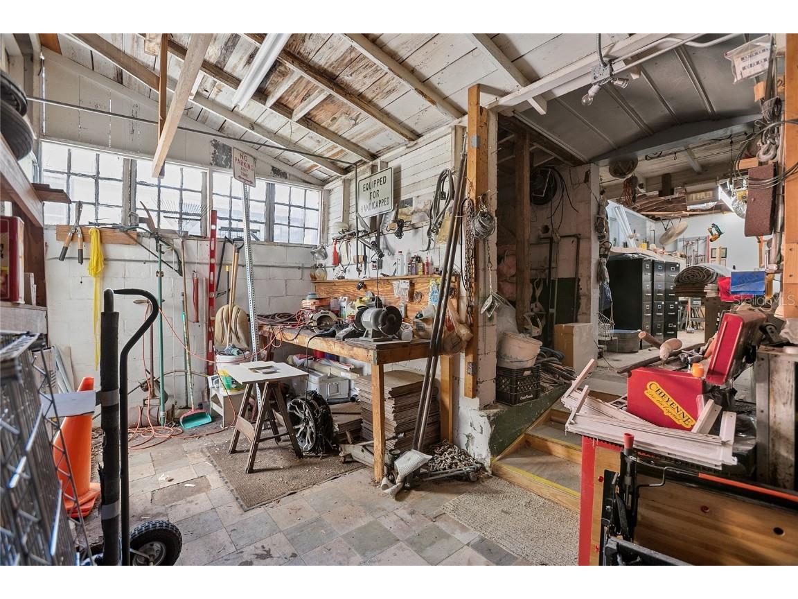 128 E Rich Avenue Deland FL 32724 V4946191 image26