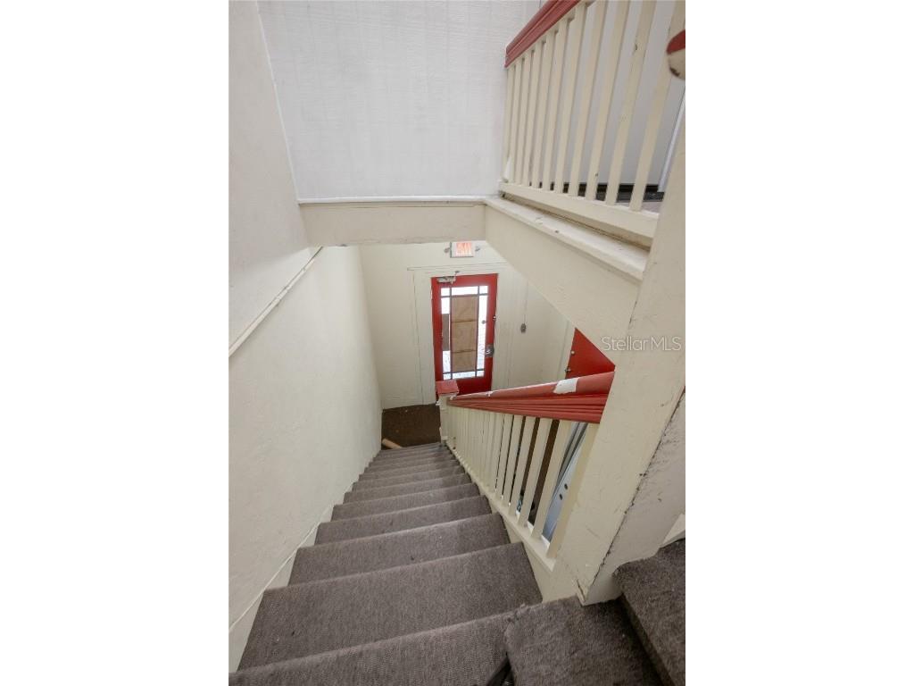 128 E Rich Avenue Deland FL 32724 V4946191 image35