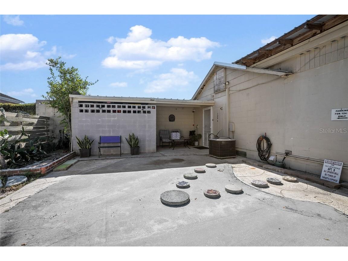 128 E Rich Avenue Deland FL 32724 V4946191 image42