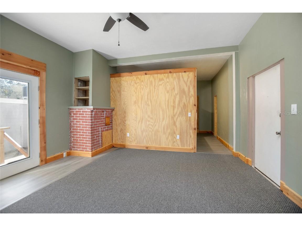 128 E Rich Avenue Deland FL 32724 V4946191 image47