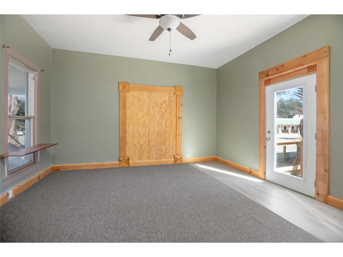 128 E Rich Avenue Deland FL 32724 V4946191 image48