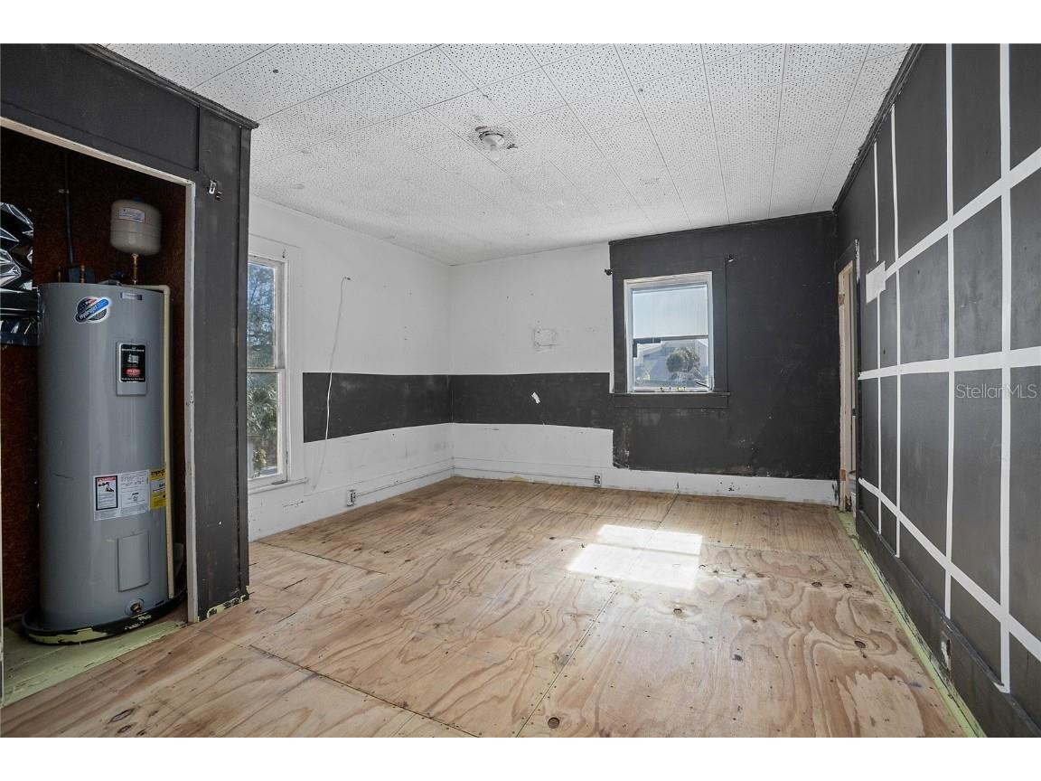 128 E Rich Avenue Deland FL 32724 V4946191 image60