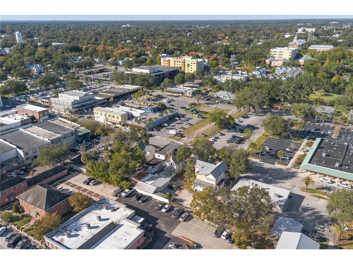 128 E Rich Avenue Deland FL 32724 V4946191 image66