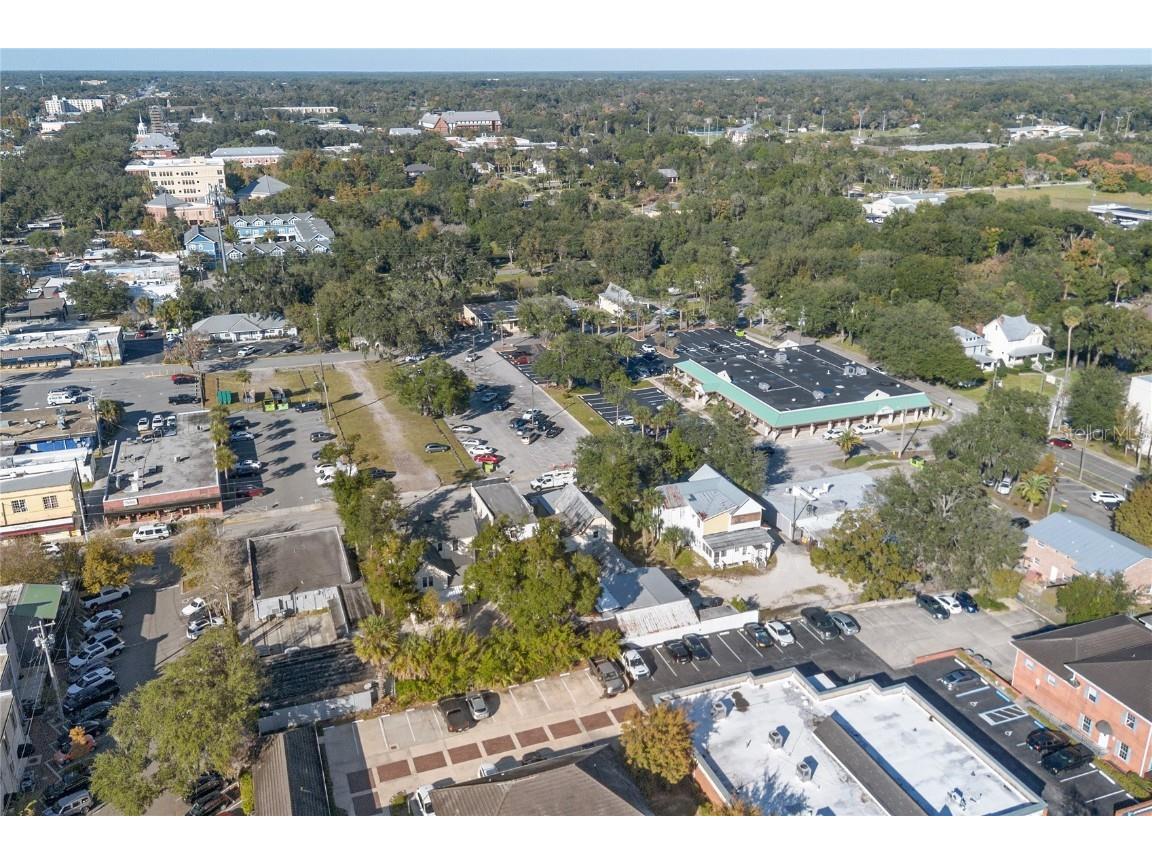 128 E Rich Avenue Deland FL 32724 V4946191 image67