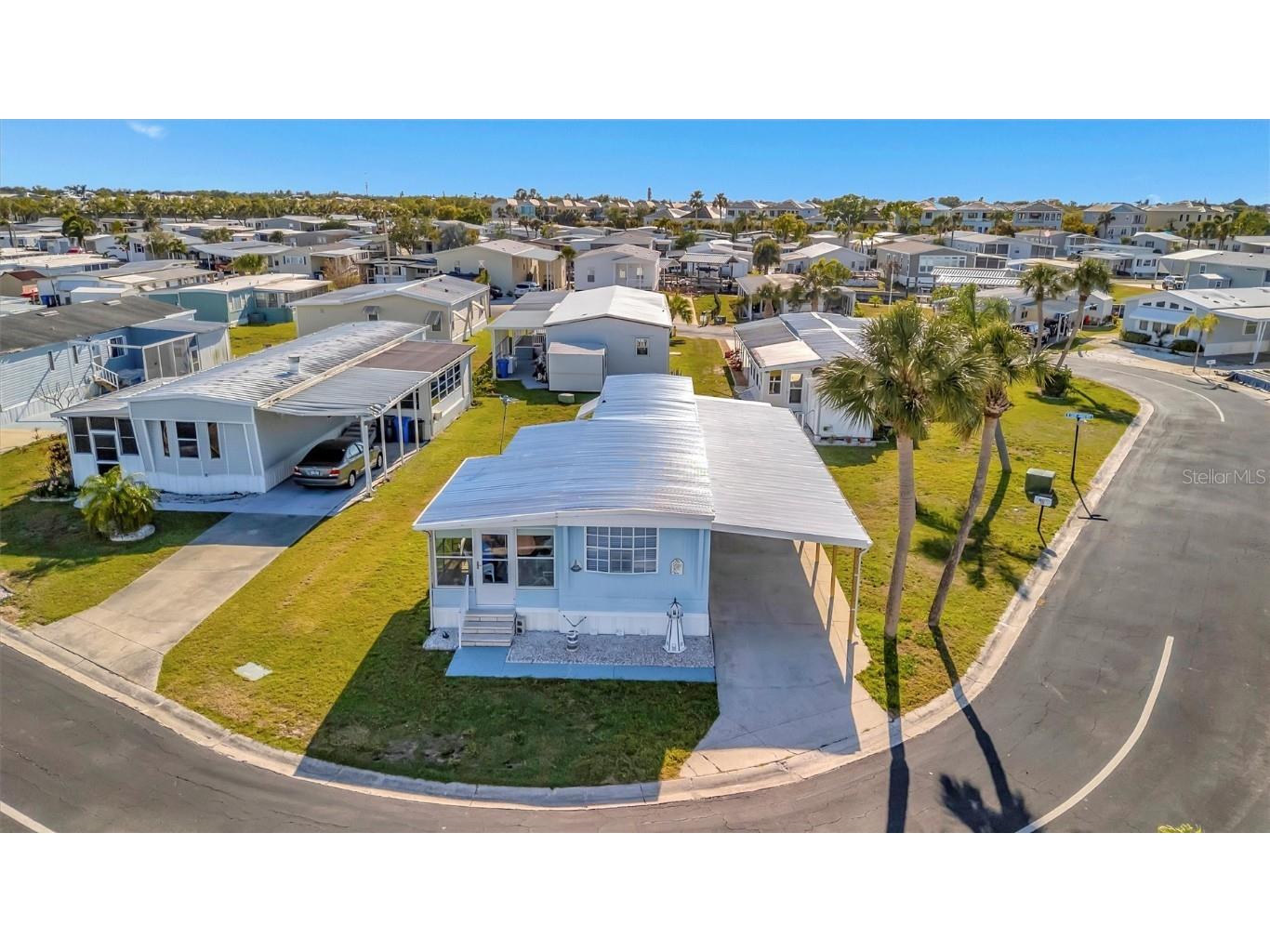 128 E Saint Johns Way Apollo Beach FL 33572 TB8365312 image1