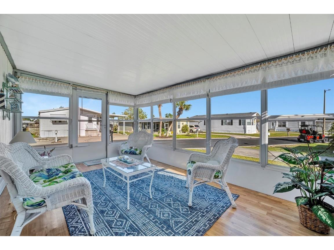 128 E Saint Johns Way Apollo Beach FL 33572 TB8365312 image4