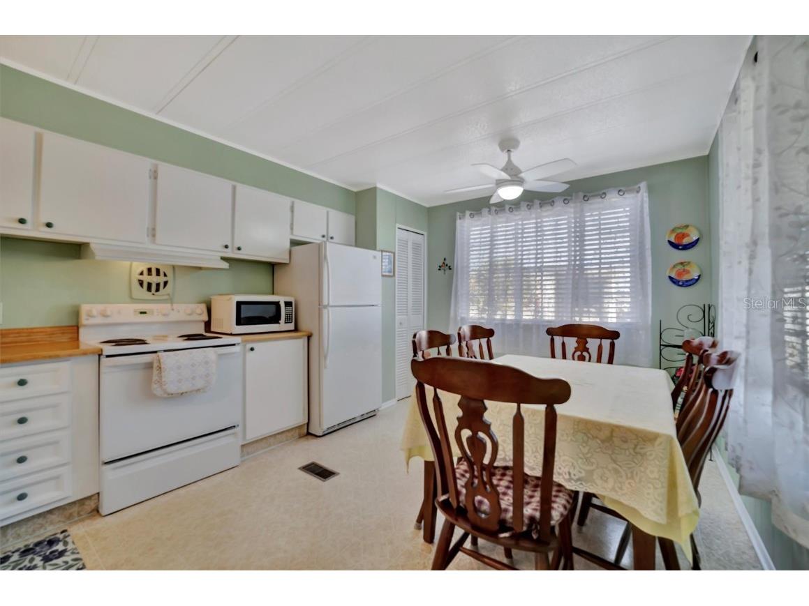 128 E Saint Johns Way Apollo Beach FL 33572 TB8365312 image8