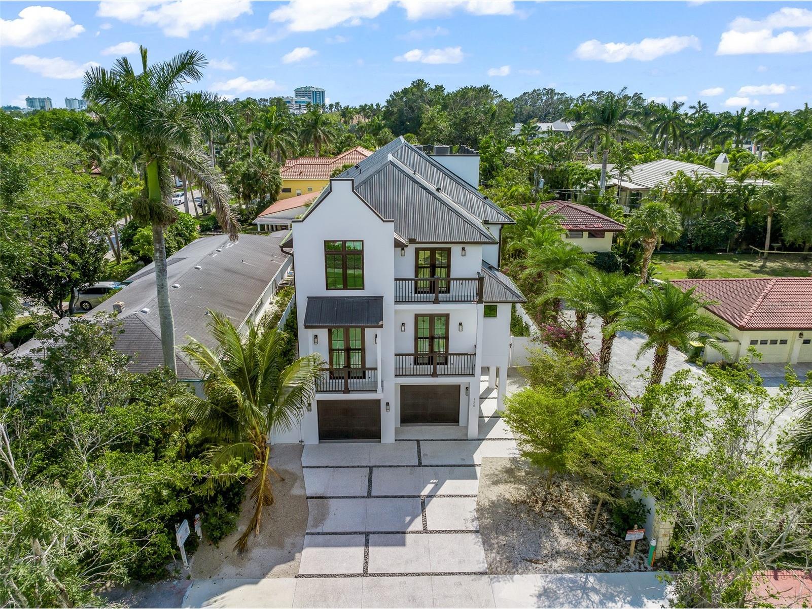 128 Fillmore Drive Sarasota FL 34236 A4686935 image1