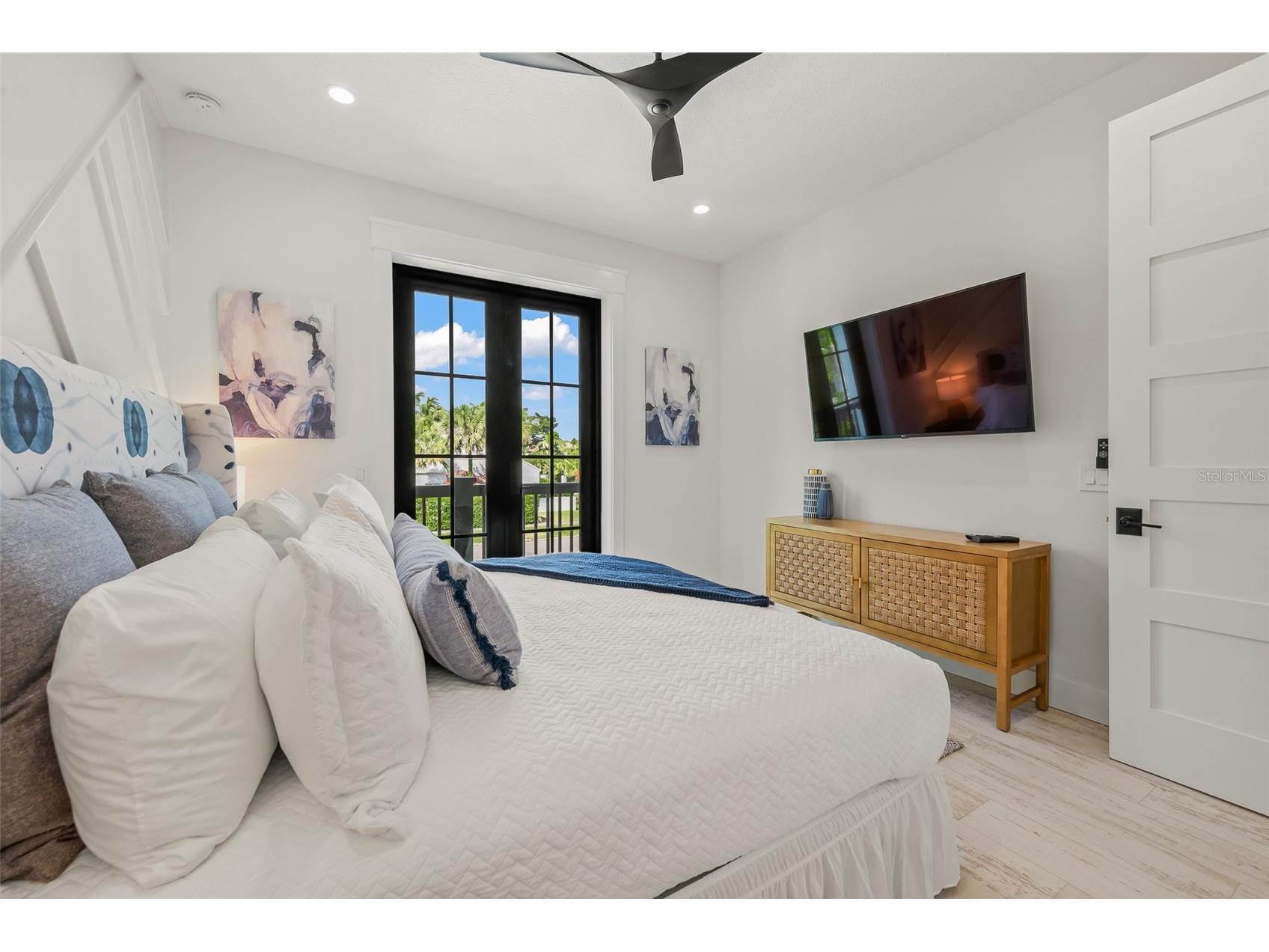 128 Fillmore Drive Sarasota FL 34236 A4686935 image26