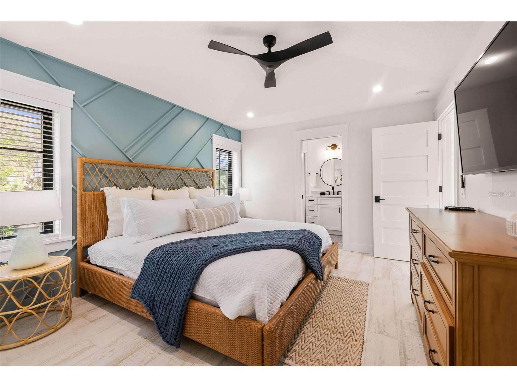 128 Fillmore Drive Sarasota FL 34236 A4686935 image30